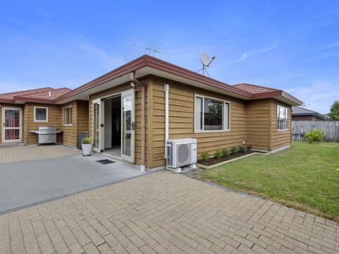 8 Louis Street, Trentham