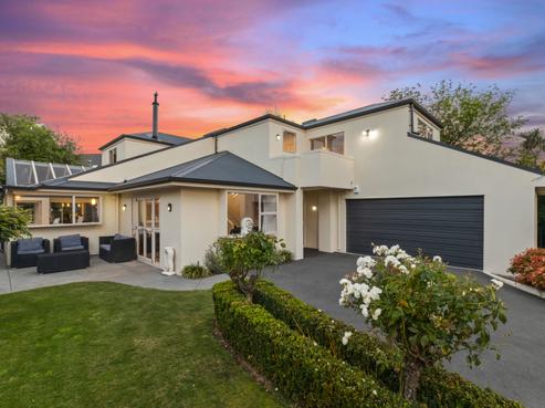 9 Tangmere Place, Burwood