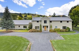 17 Wairongoa Road, North Taieri