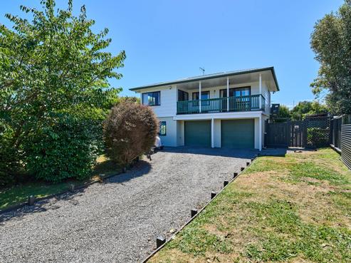 8 Ross Grove, Paraparaumu