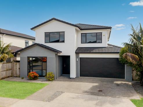 18 Listack Drive, Flat Bush