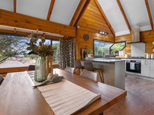 62 Grand Vue Road, Kawaha Point