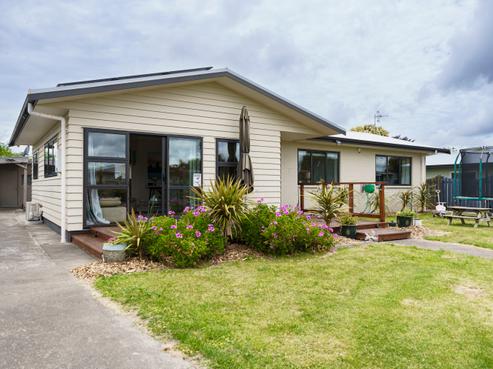 15 Lorne Crescent, Flaxmere