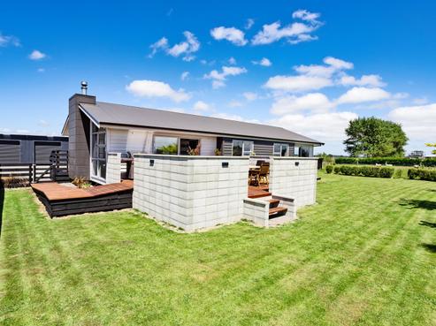 12 Dowling Road, Roslyn Bush