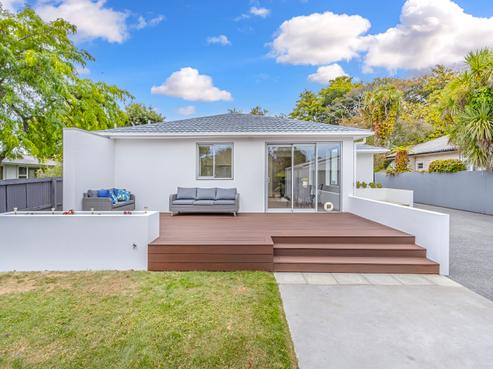 12 Scotston Avenue, Saint Albans
