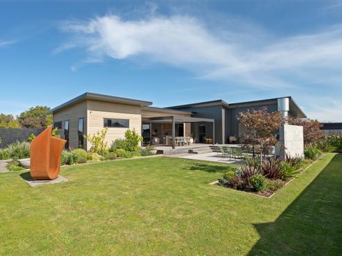 12 Coralie Place, Masterton