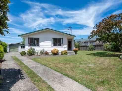3 Paul Street, Pukehangi