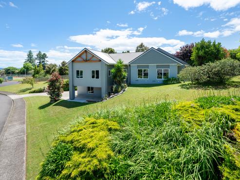 53 Lewis Road, Lynmore