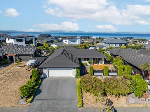 13 Ernest Kemp Rise, Wharewaka