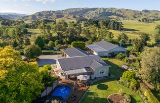 3257 State Highway 23, Raglan