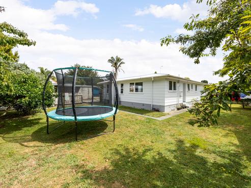 32 Shelley Street, Leamington