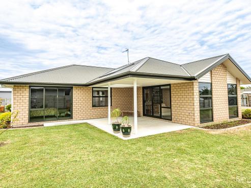 35 Sussex Road, Springvale