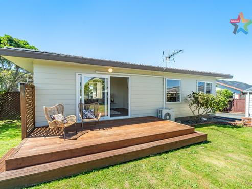 11 Jasmine Grove, Maungaraki