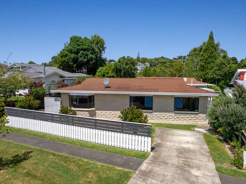 2 Nixon Street, Whanganui East