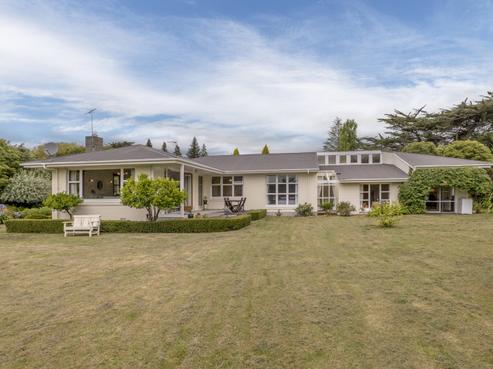 42 School Road, Yaldhurst
