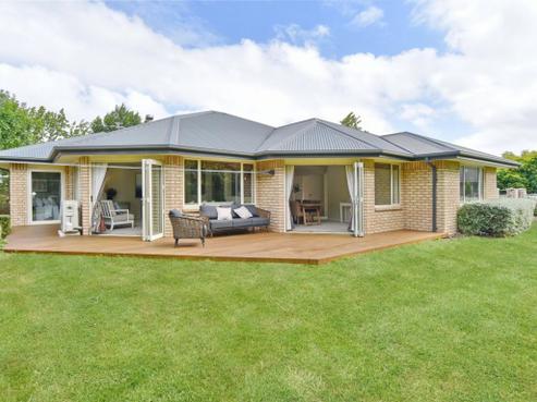 10 Woodhurst Drive, Casebrook