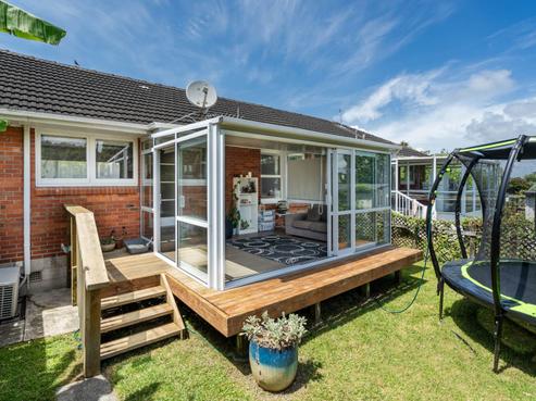 2/63 Killarney Street, Takapuna