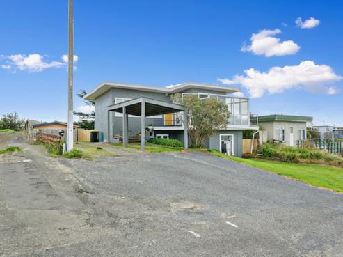 22 Nelson Street, Foxton Beach