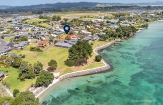 13 Aarts Place, One Tree Point