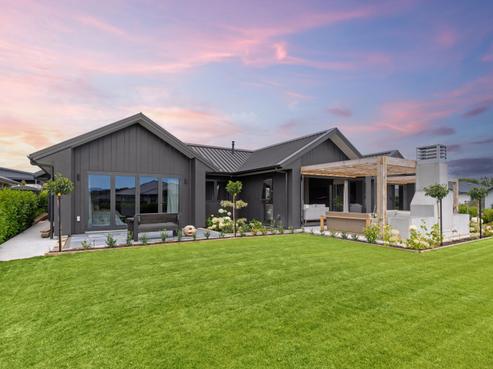 24 Coralie Place, Masterton