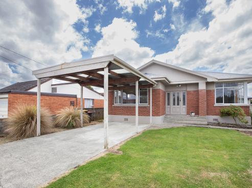 124 Catherine Street, Windsor