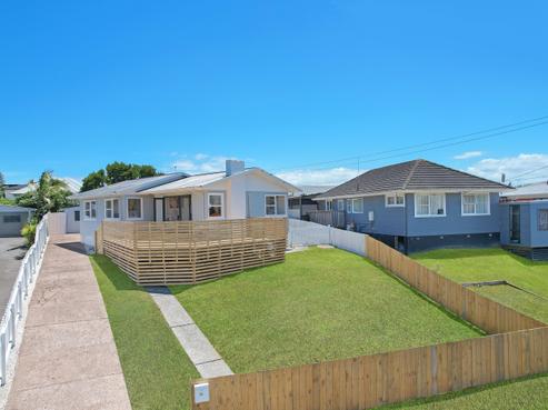 24 Halswell Street, Mangere East