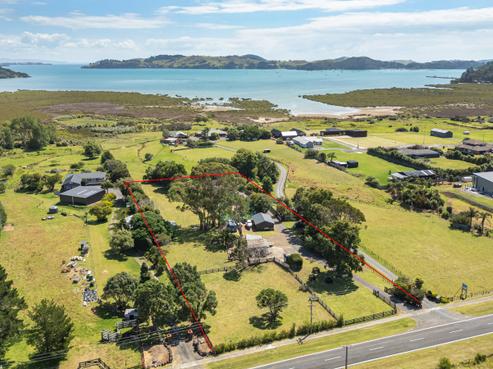 800 Tiki Road, Coromandel
