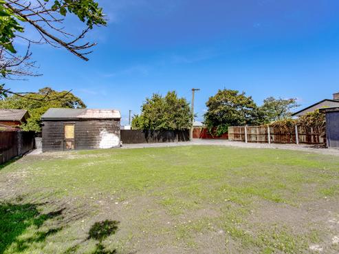 379 Pages Road, Aranui
