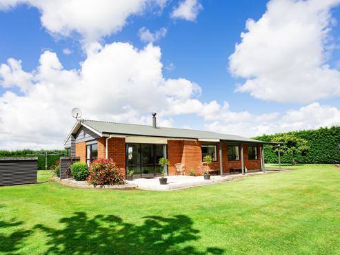 202 Mona Bush Road, Roslyn Bush
