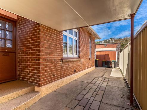 156 Surrey Street, Saint Clair