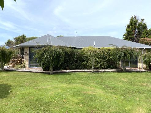 17 Kew Road, Westport
