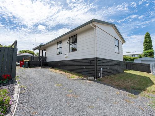 2B Tui Avenue, Forest Lake
