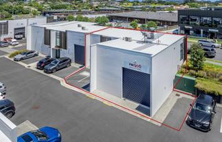 Prime road front corner industrial in Albany