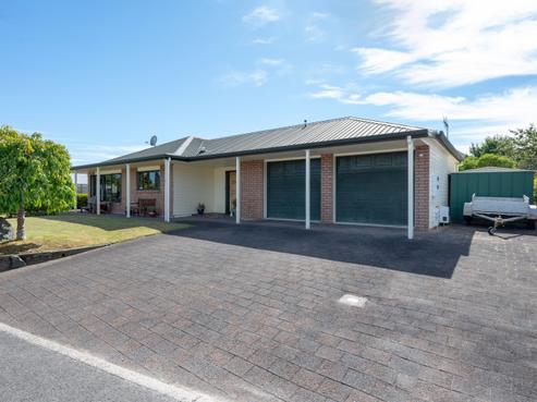 56 Balmoral Drive, Hilltop