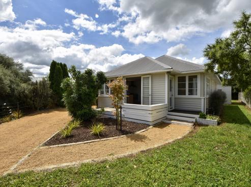 37 Lincoln Road, Carterton