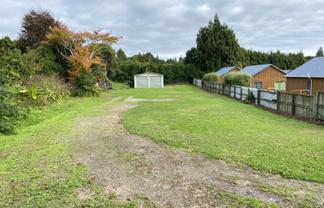 Commercial yard space 