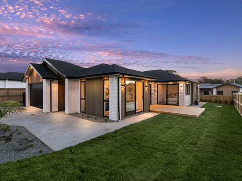 7 Puruatanga Road, Wainui