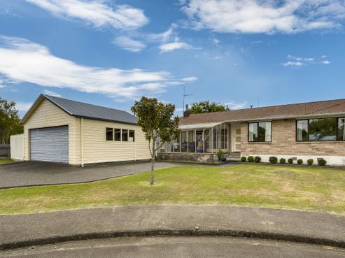 20 Warwick Crescent, Taradale