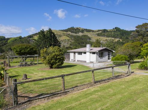 3821 Waiapu Road, Tokomaru Bay