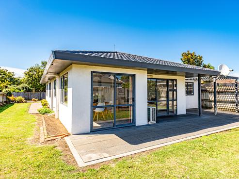 14 Nathan Street, Springvale