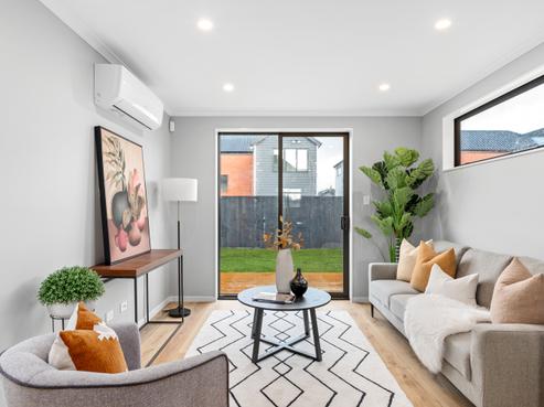 2/3 Sundown Crescent, Melville
