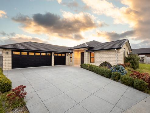 19 Piwakawaka Court, Rototuna North