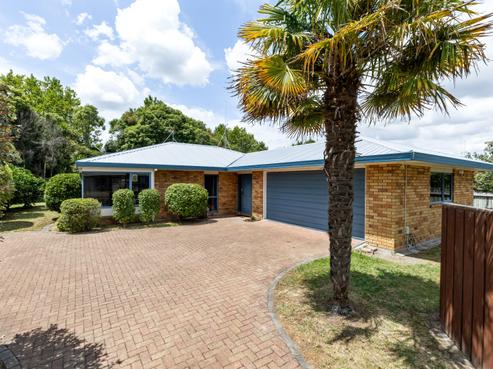 22 Bouverie Crescent, Flagstaff
