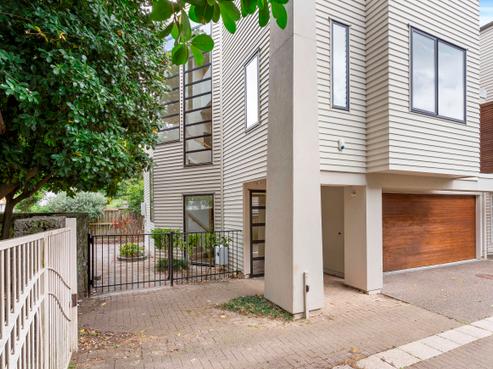 27A Alpers Avenue, Epsom