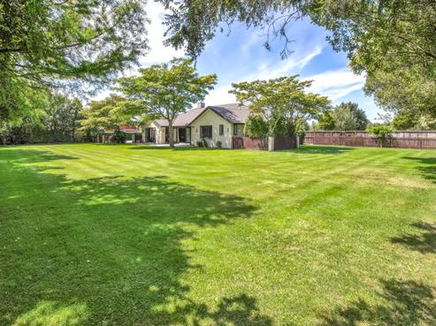 7 Heaphy Court, Rolleston