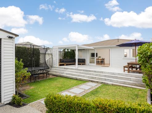 4 Maui Street, New Lynn