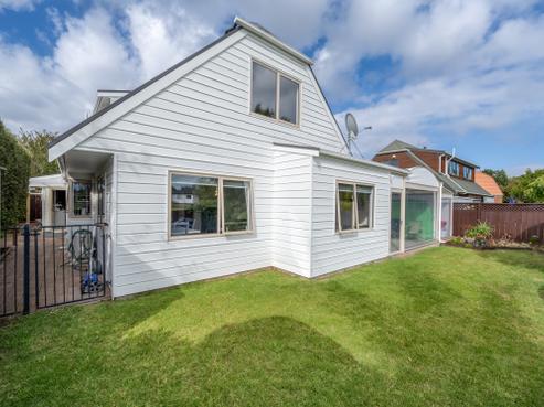 2/17 Daria Place, Northpark