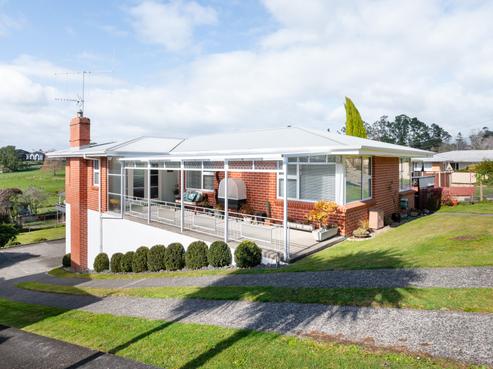56 Acacia Crescent, Glenview