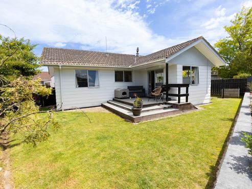90 Fergusson Street, Woodville