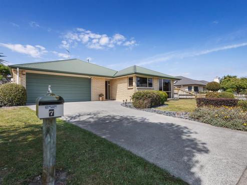 7 Mirbeck Avenue, Cambridge